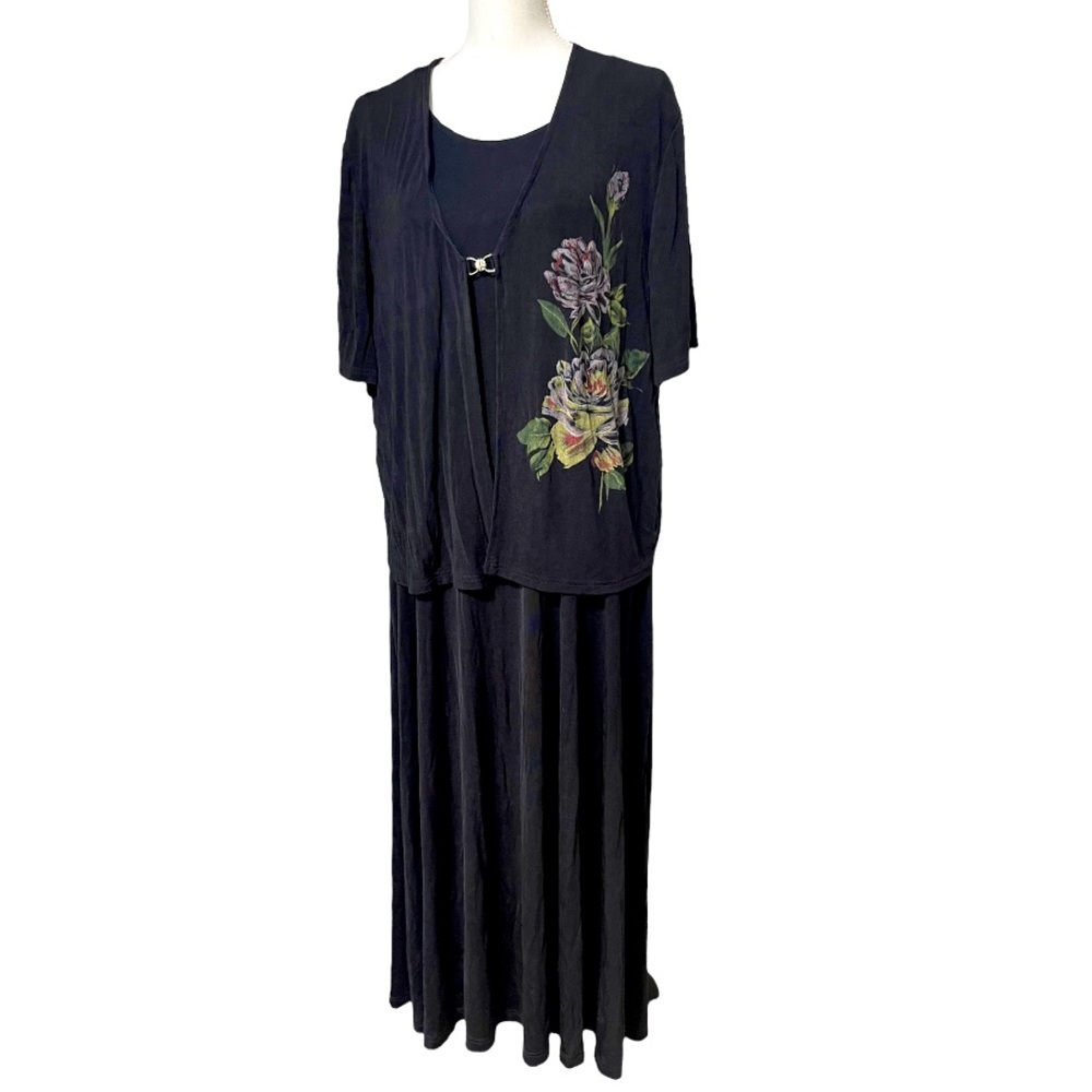 Two piece sleeveless dress and jacket set with floral detail formal professional